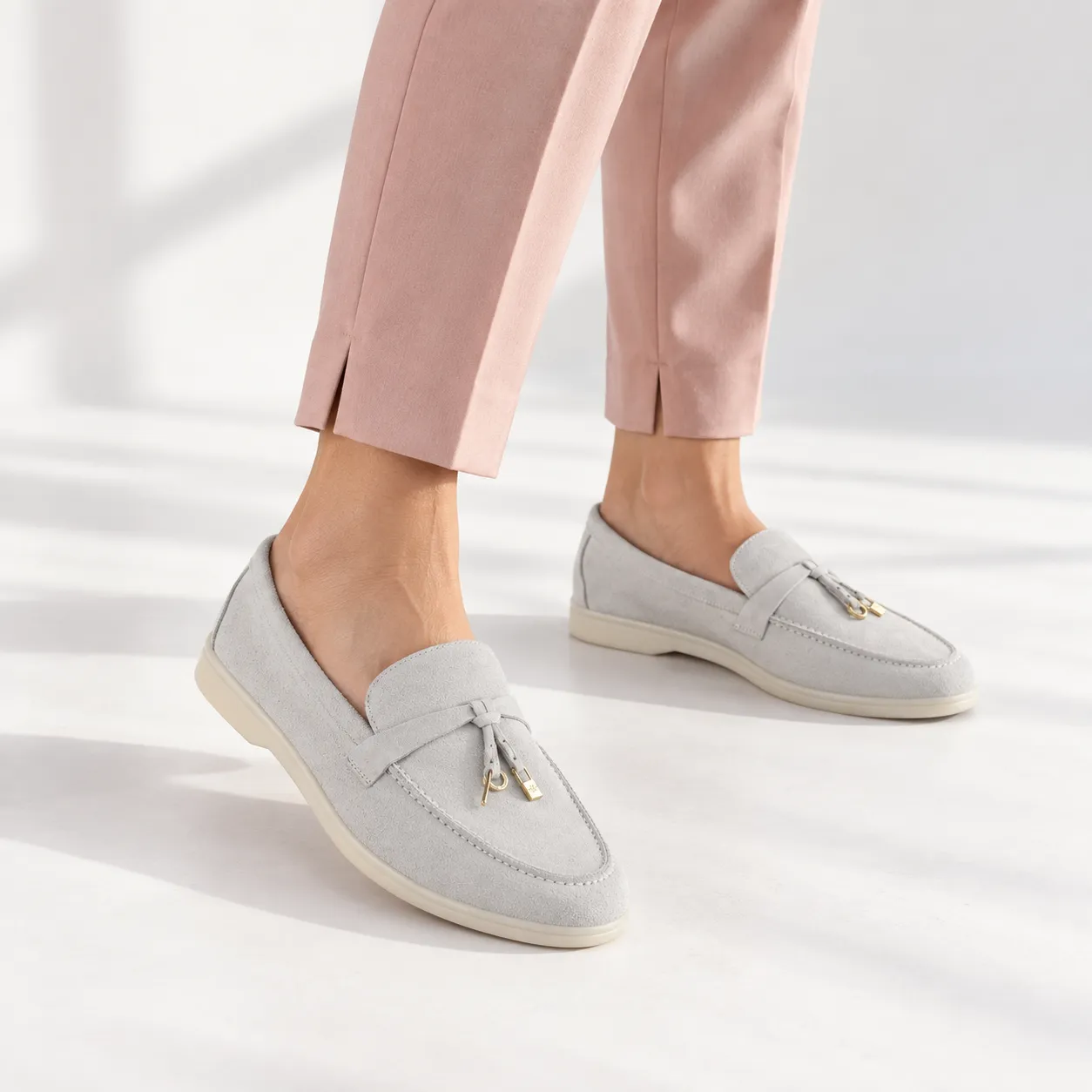 Mocassin pour femme ER-1 gris argile cuir velours  miniature